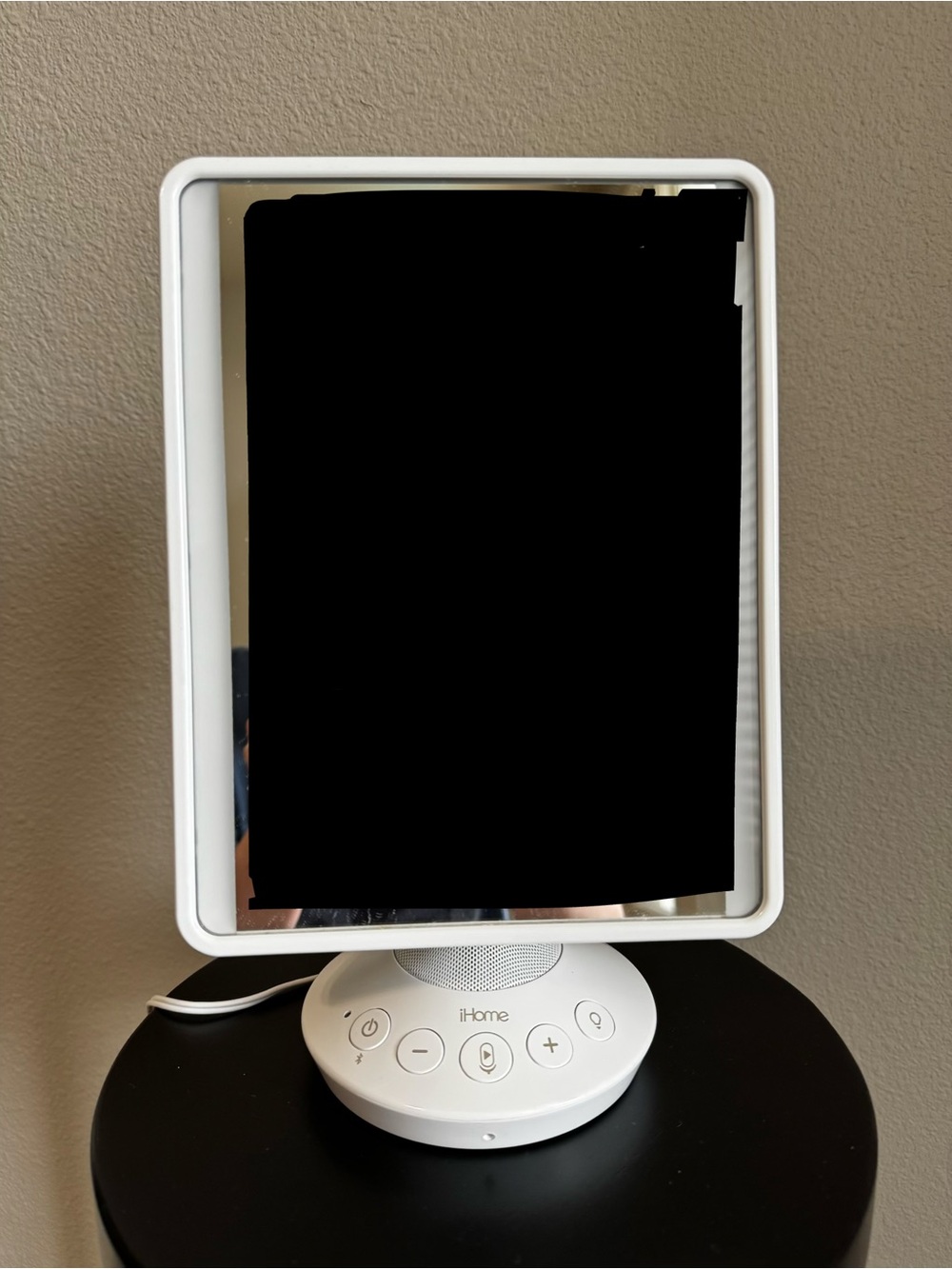 iHome White Lighted Bathroom Vanity Mirror with Speaker Base